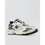 New Balance Men's 725 Sneaker - Washed Black