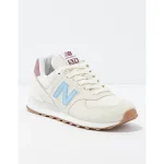 New Balance Women's 574 Sneaker - Burgundy